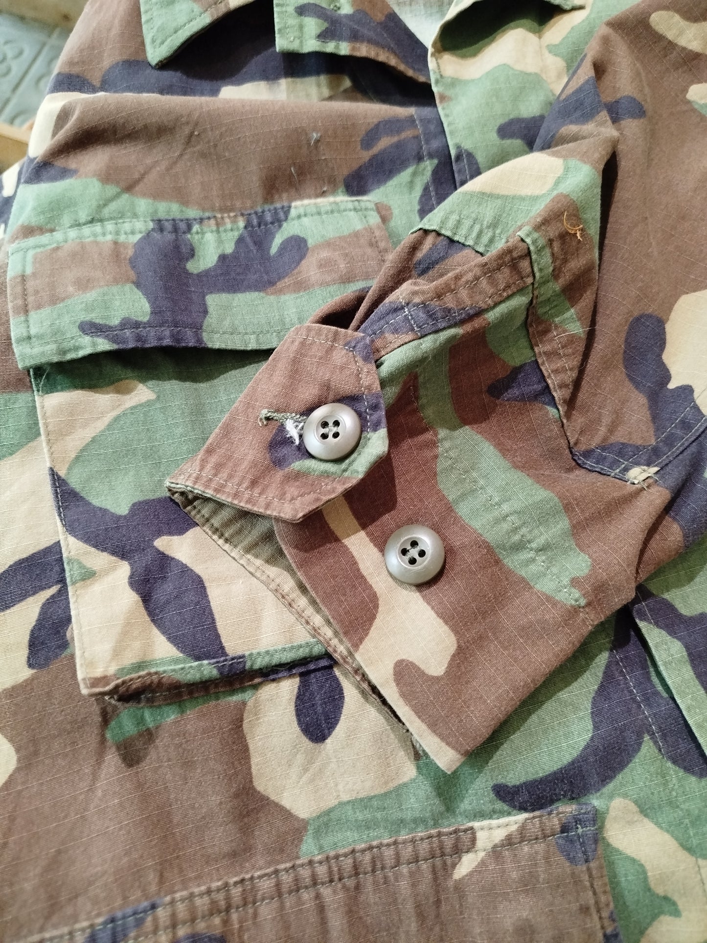 U.S. Army M-81 Woodland Camo Shirt- S